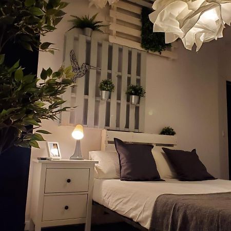 Small And Cozy Rooms - G Valencia Buitenkant foto