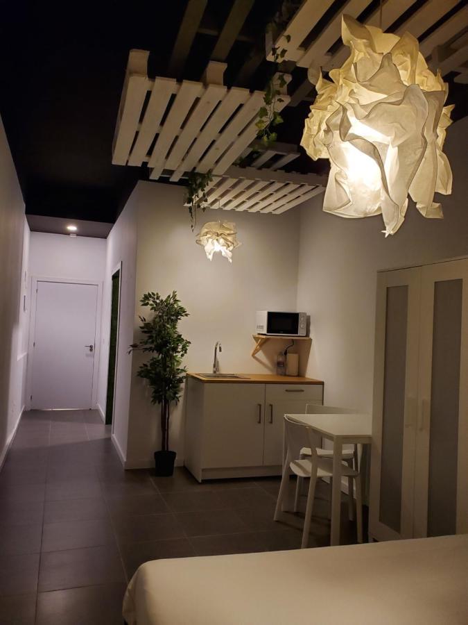 Small And Cozy Rooms - G Valencia Buitenkant foto