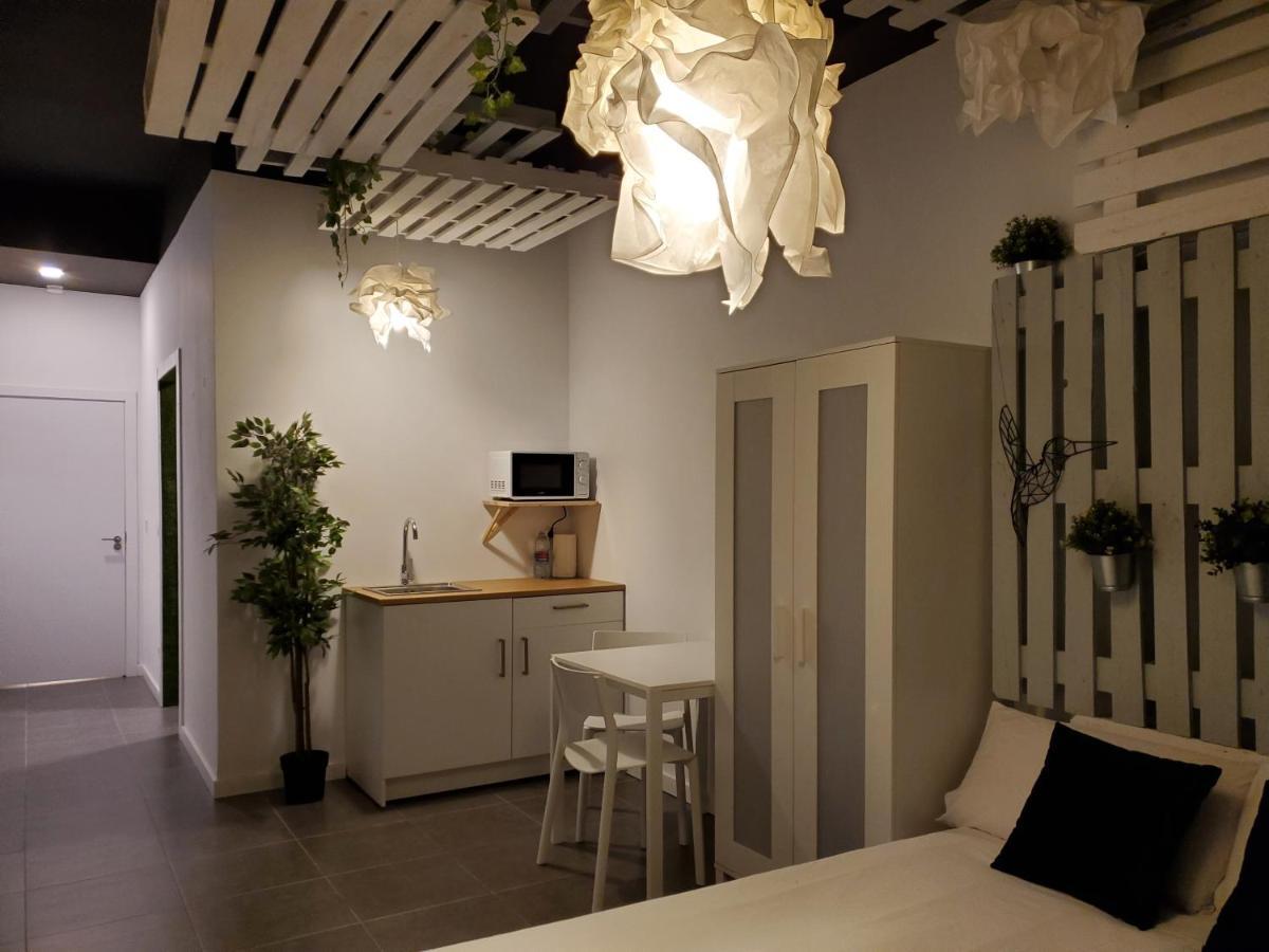 Small And Cozy Rooms - G Valencia Buitenkant foto