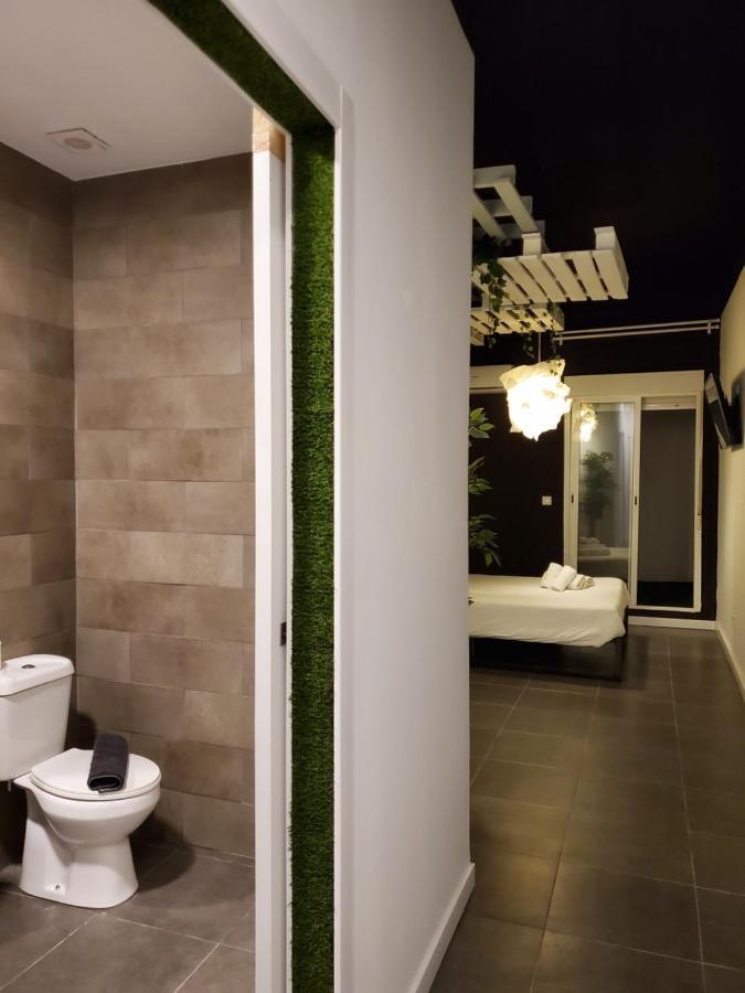 Small And Cozy Rooms - G Valencia Buitenkant foto