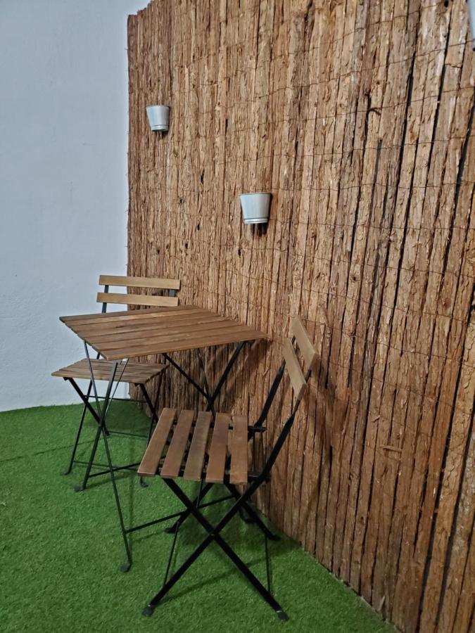 Small And Cozy Rooms - G Valencia Buitenkant foto