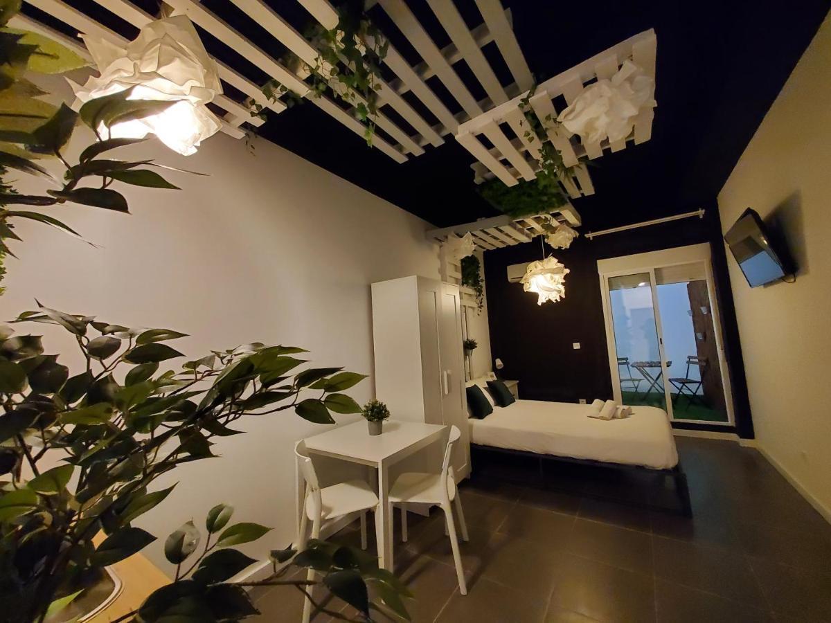 Small And Cozy Rooms - G Valencia Buitenkant foto