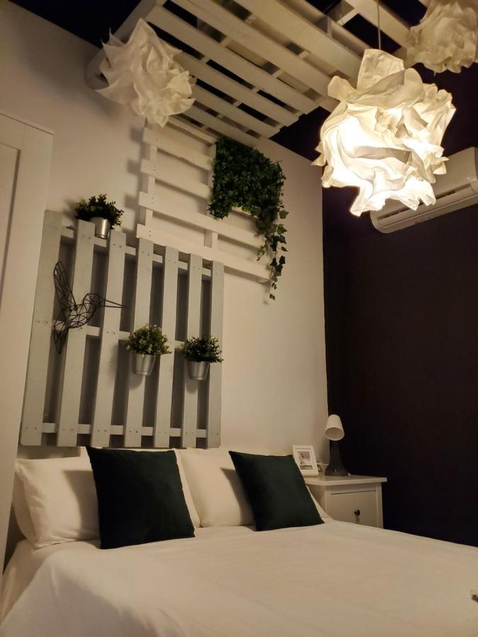 Small And Cozy Rooms - G Valencia Buitenkant foto