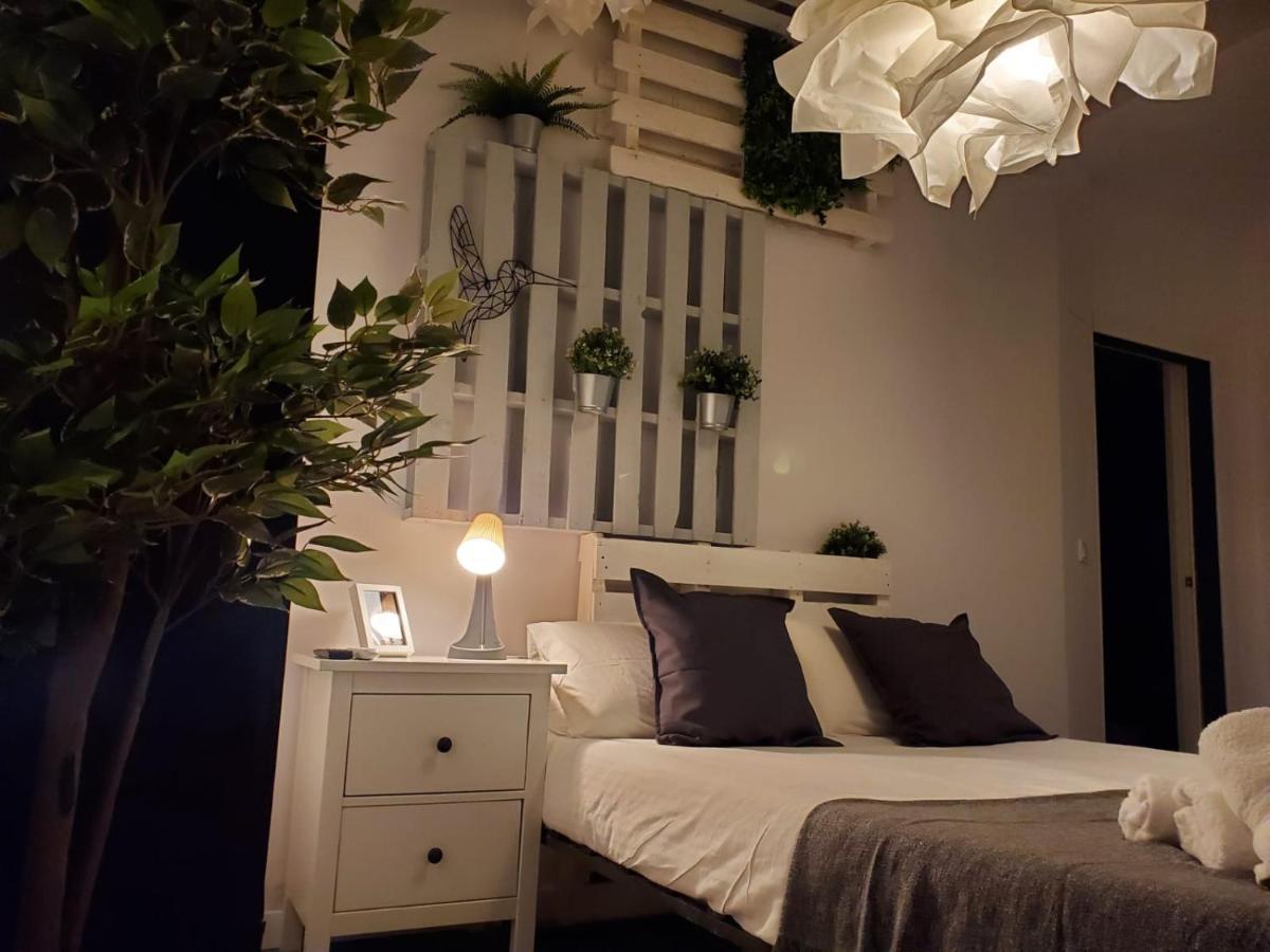 Small And Cozy Rooms - G Valencia Buitenkant foto