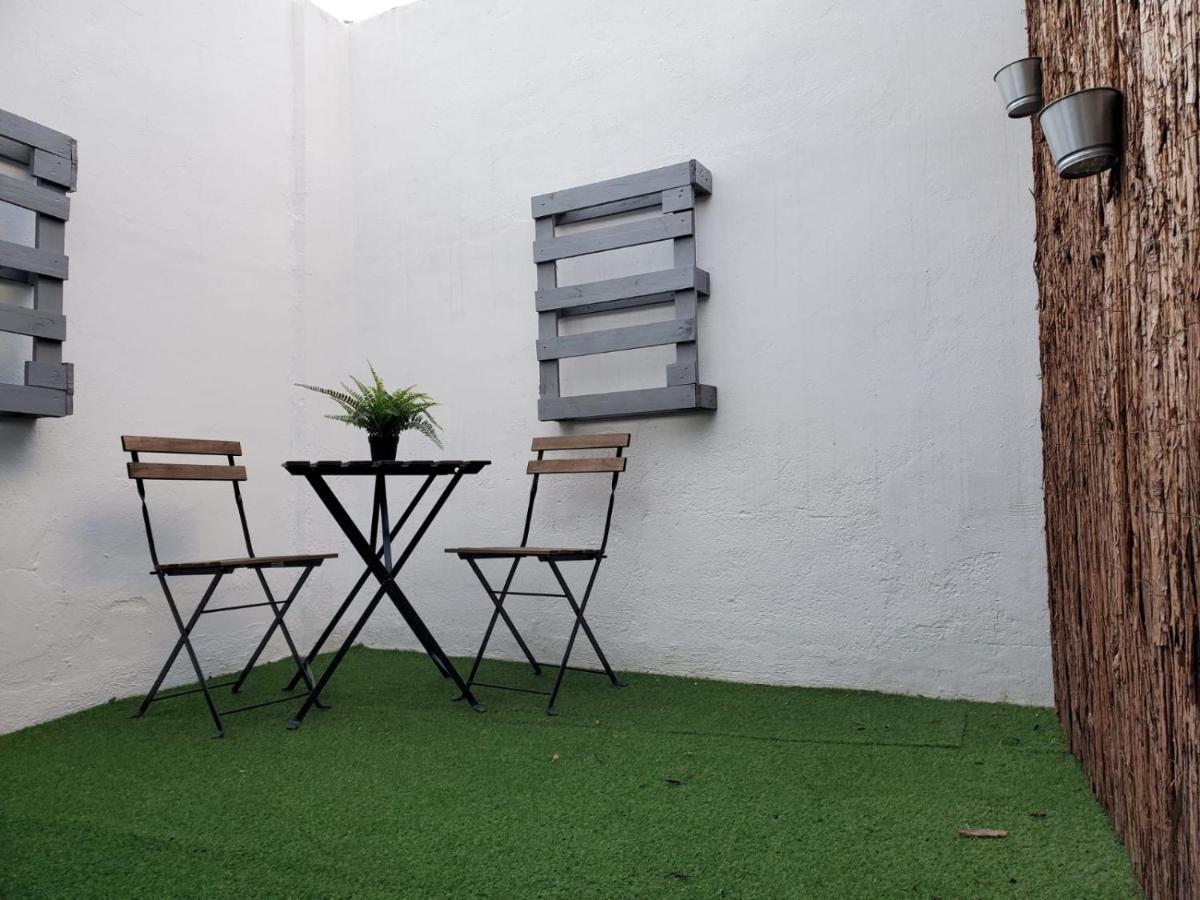 Small And Cozy Rooms - G Valencia Buitenkant foto