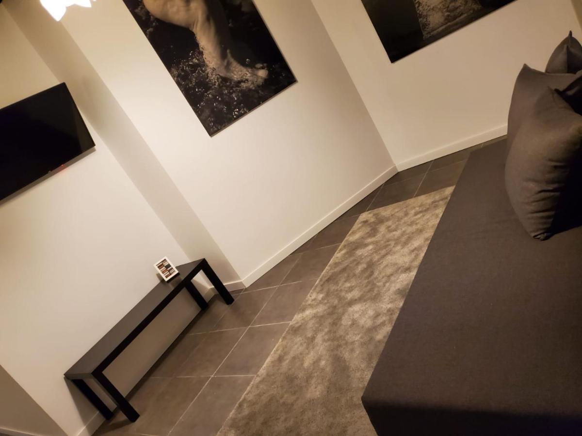 Small And Cozy Rooms - G Valencia Buitenkant foto
